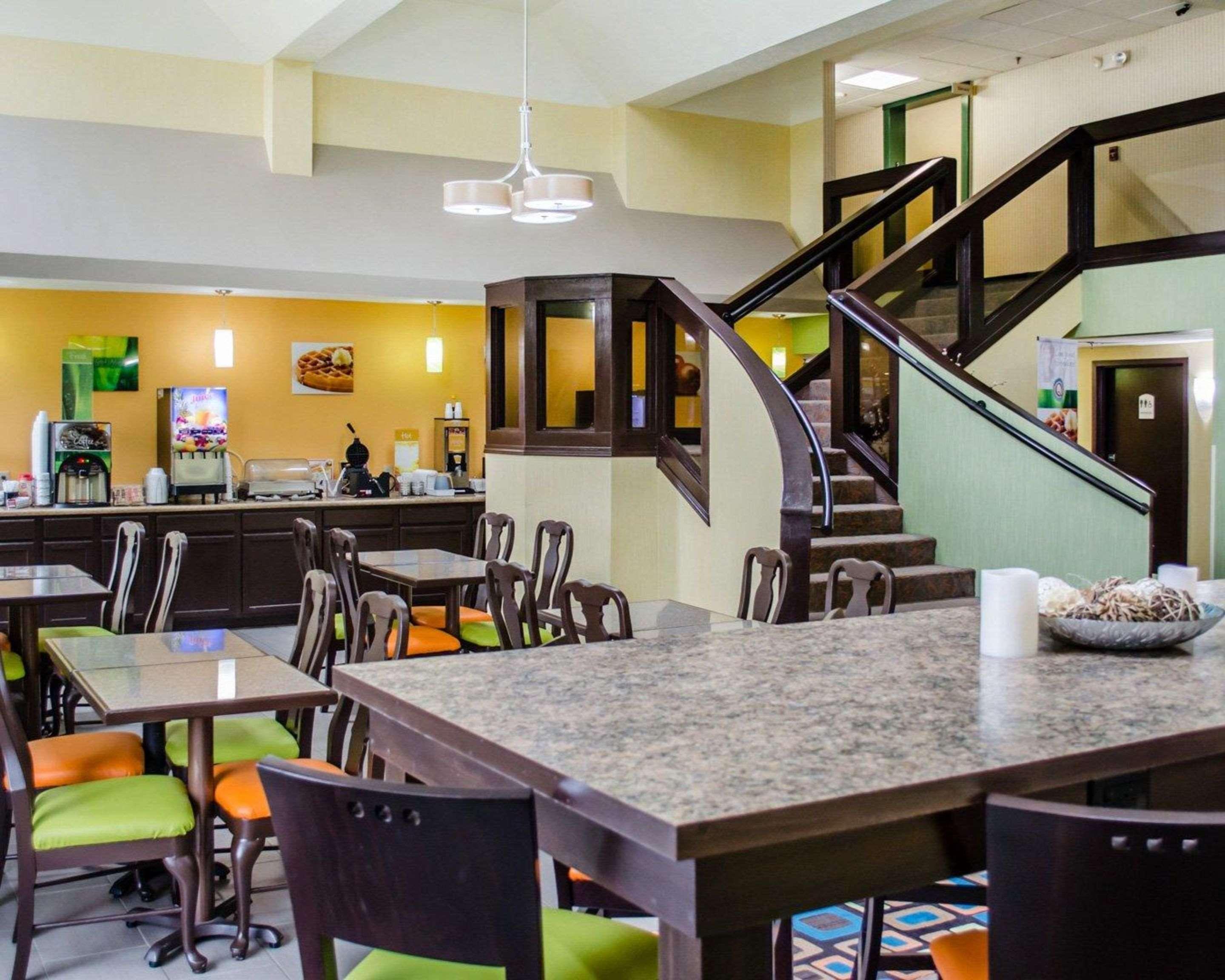 Quality Inn & Suites Medina - Akron West Екстер'єр фото