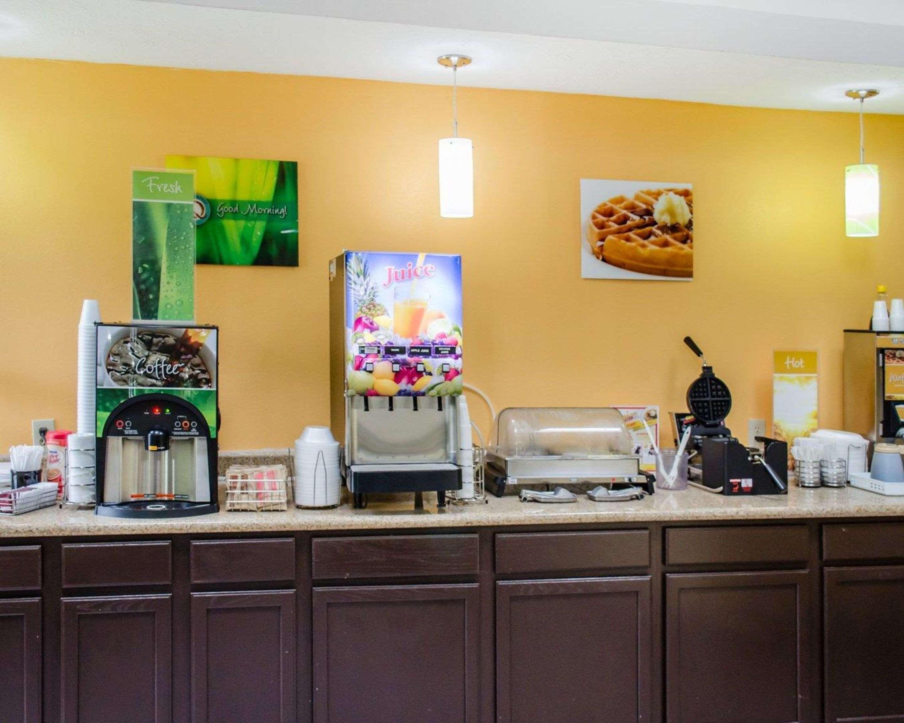 Quality Inn & Suites Medina - Akron West Екстер'єр фото