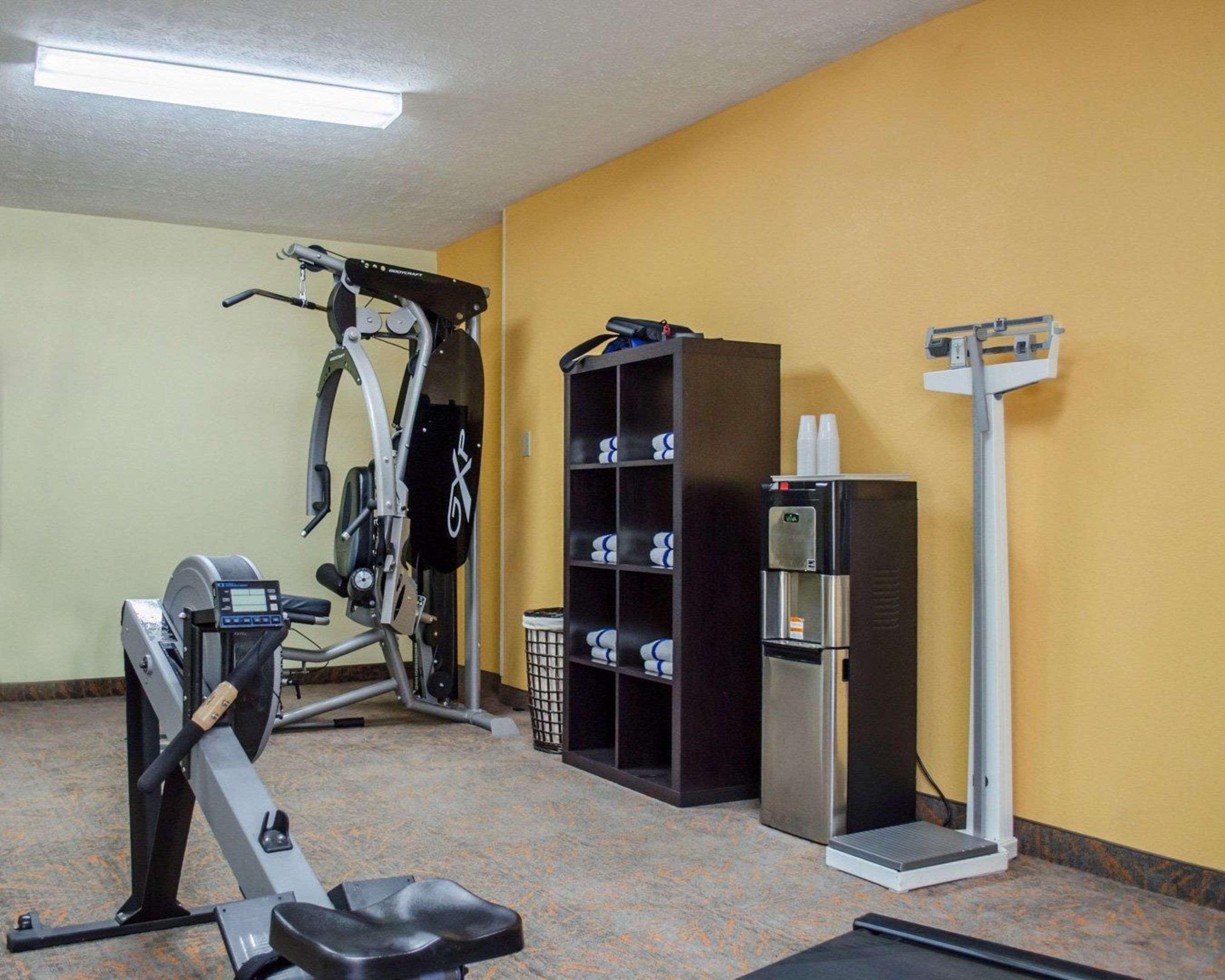Quality Inn & Suites Medina - Akron West Екстер'єр фото